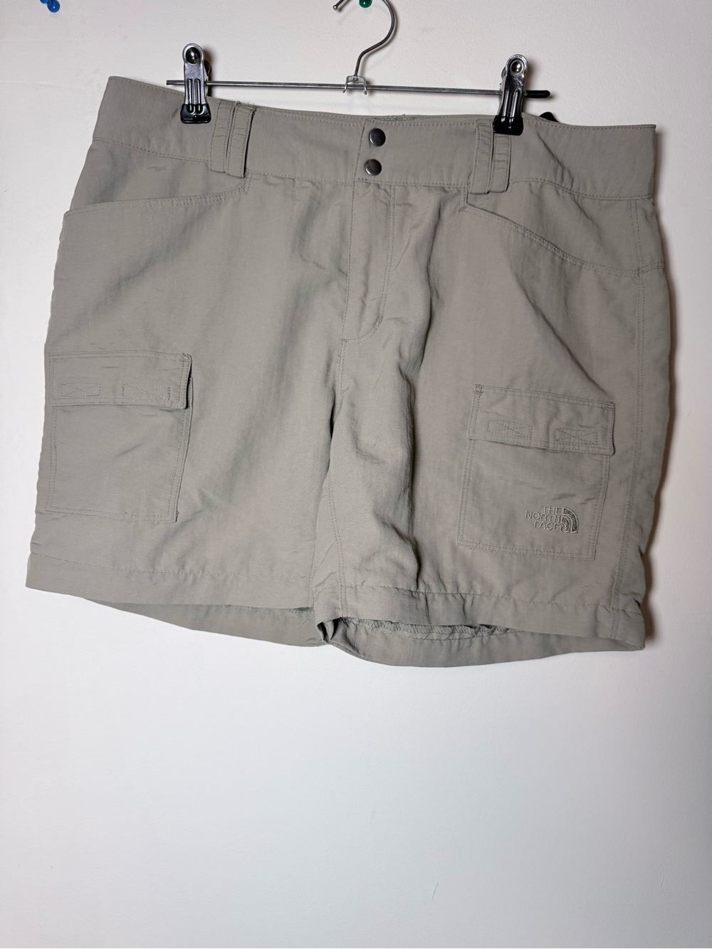 The North Face Women’s Cargo Hiking Shorts Size 10 Khaki Nylon Outdoor Trail